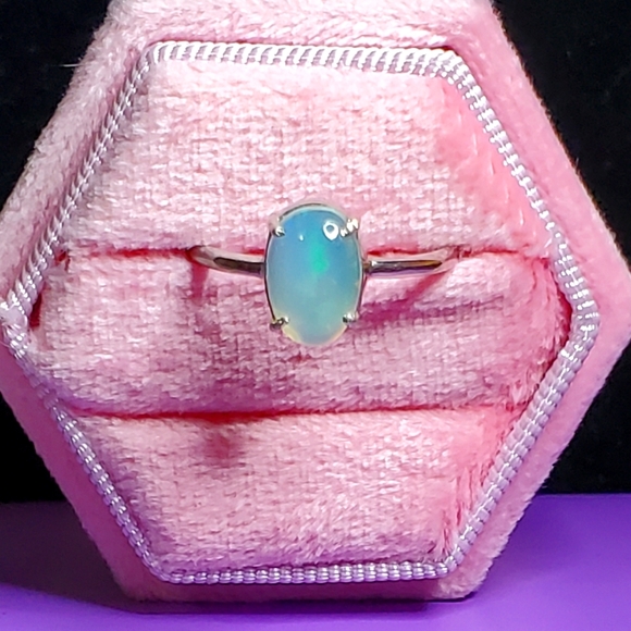Beautiful Genuine Ethiopian Opal & Sterling Silver Ring - Picture 1 of 10